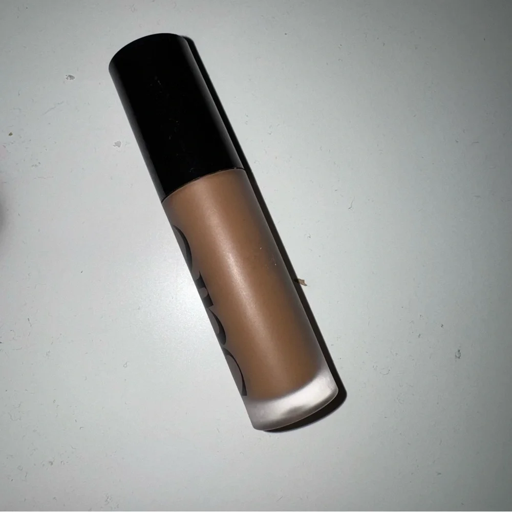 SAIE SLIP TINT RADIANT ALL-OVER CONCEALER SHADE 14